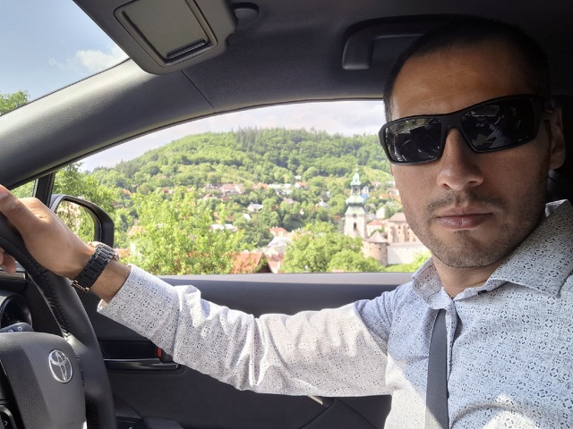 Dobové video o Banskej Štiavnici a jej okolí vytvoril, s pomocou umelej inteligencie, Daniel Kubinský.