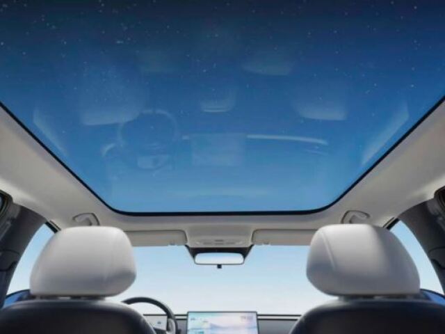 BAIC Arcfox T1 6