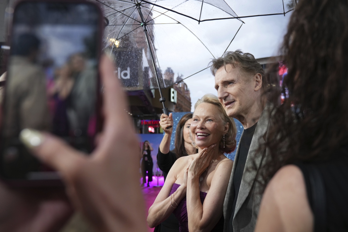 Pamela Anderson a herec Liam Neeson