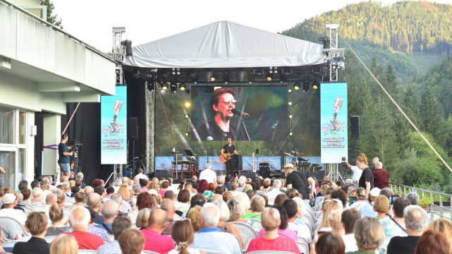 Na muzikálovom festivale býva vždy skvelá atmosféra.
