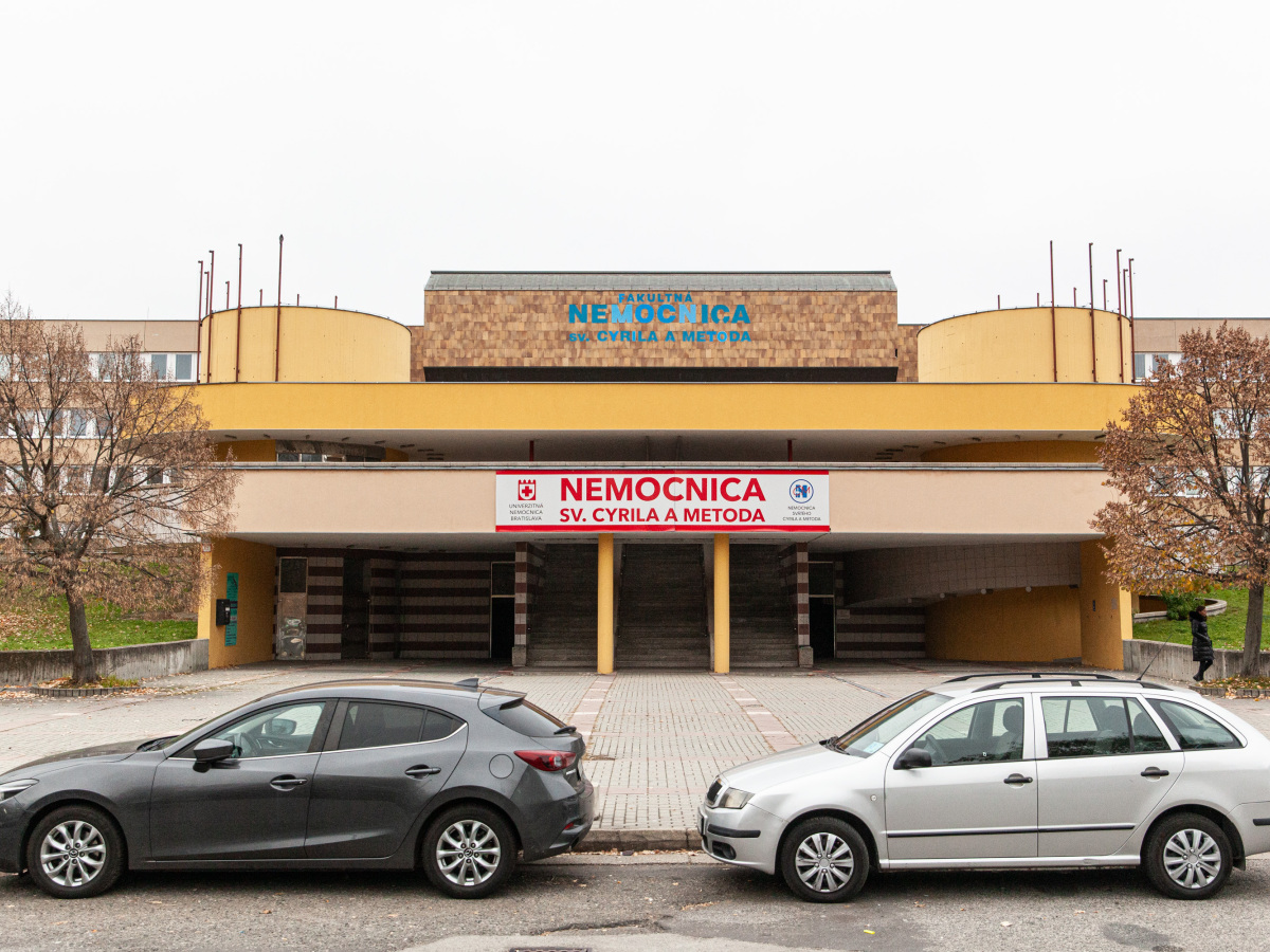 Nemocnica sv. Cyrila a Metoda / Antolská /