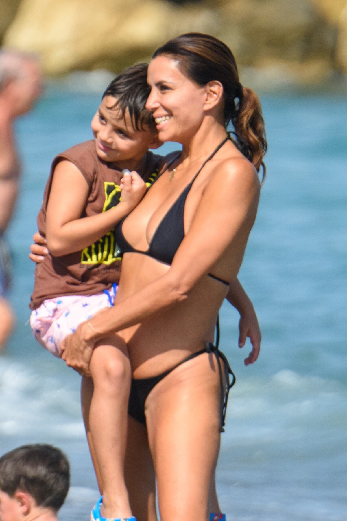 Eva Longoria so synom 