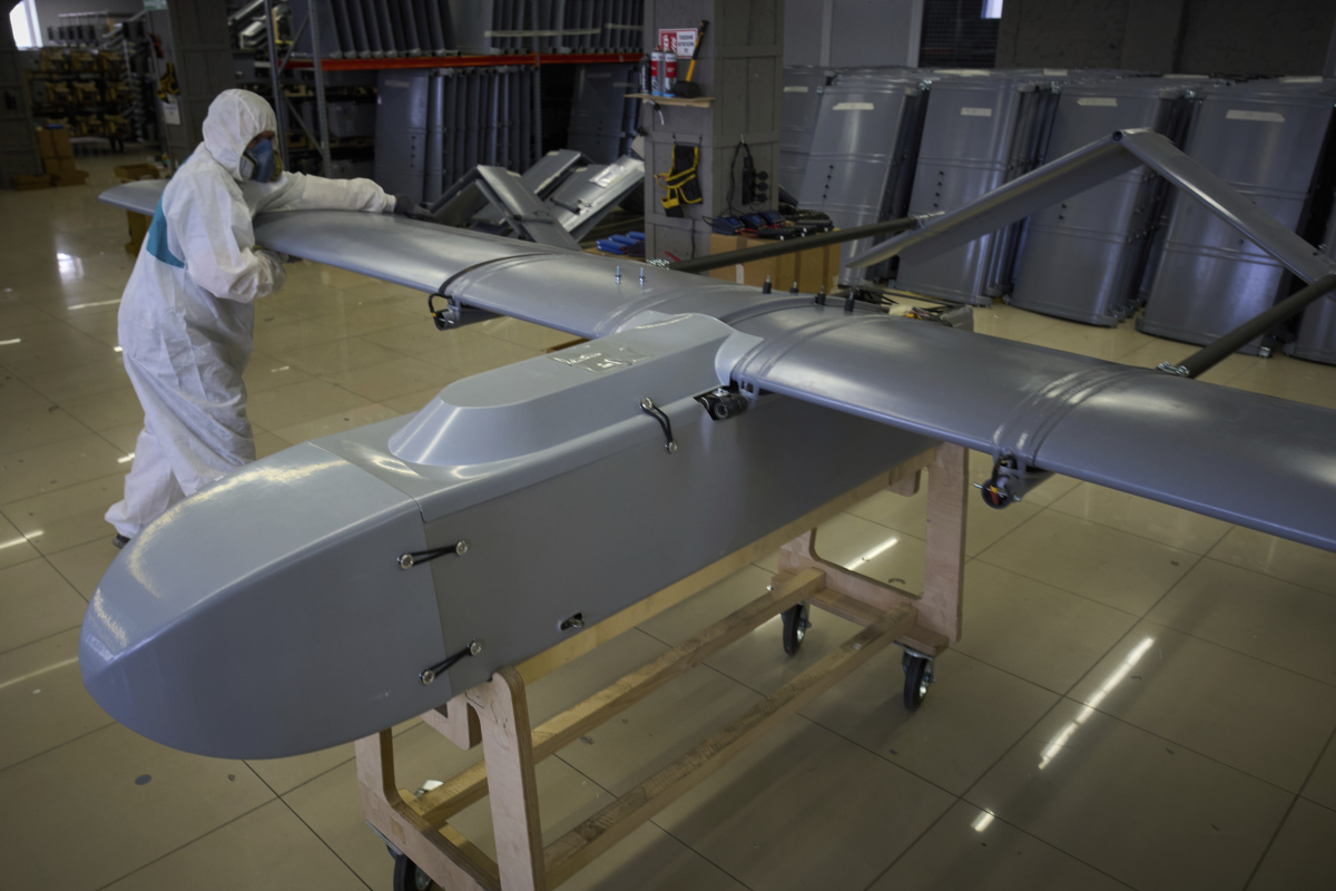 Ukrajina továreň  raketa Flamingo dron
