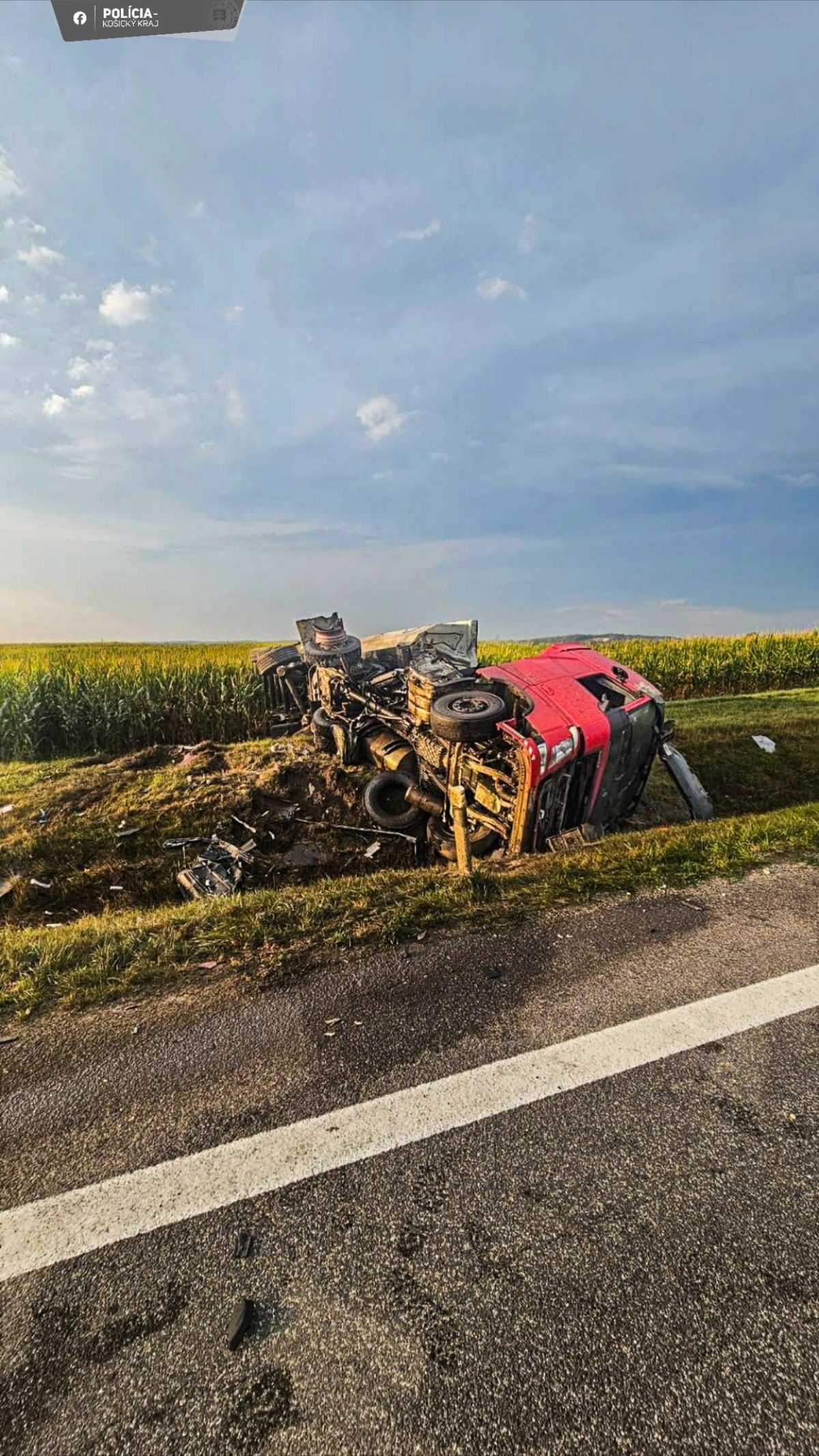 kamión, zrážka, autobus, nehoda