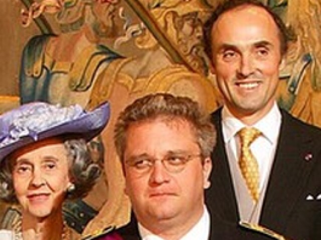 Svadba belgického princa Laurenta and princeznej Claire Coombs, 2003 v Bruseli.