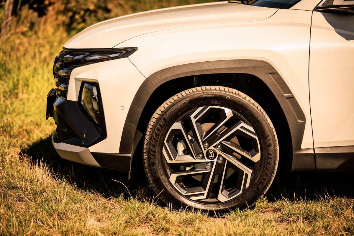 Hyundai Tucson PHEV 4x4 - test 2025