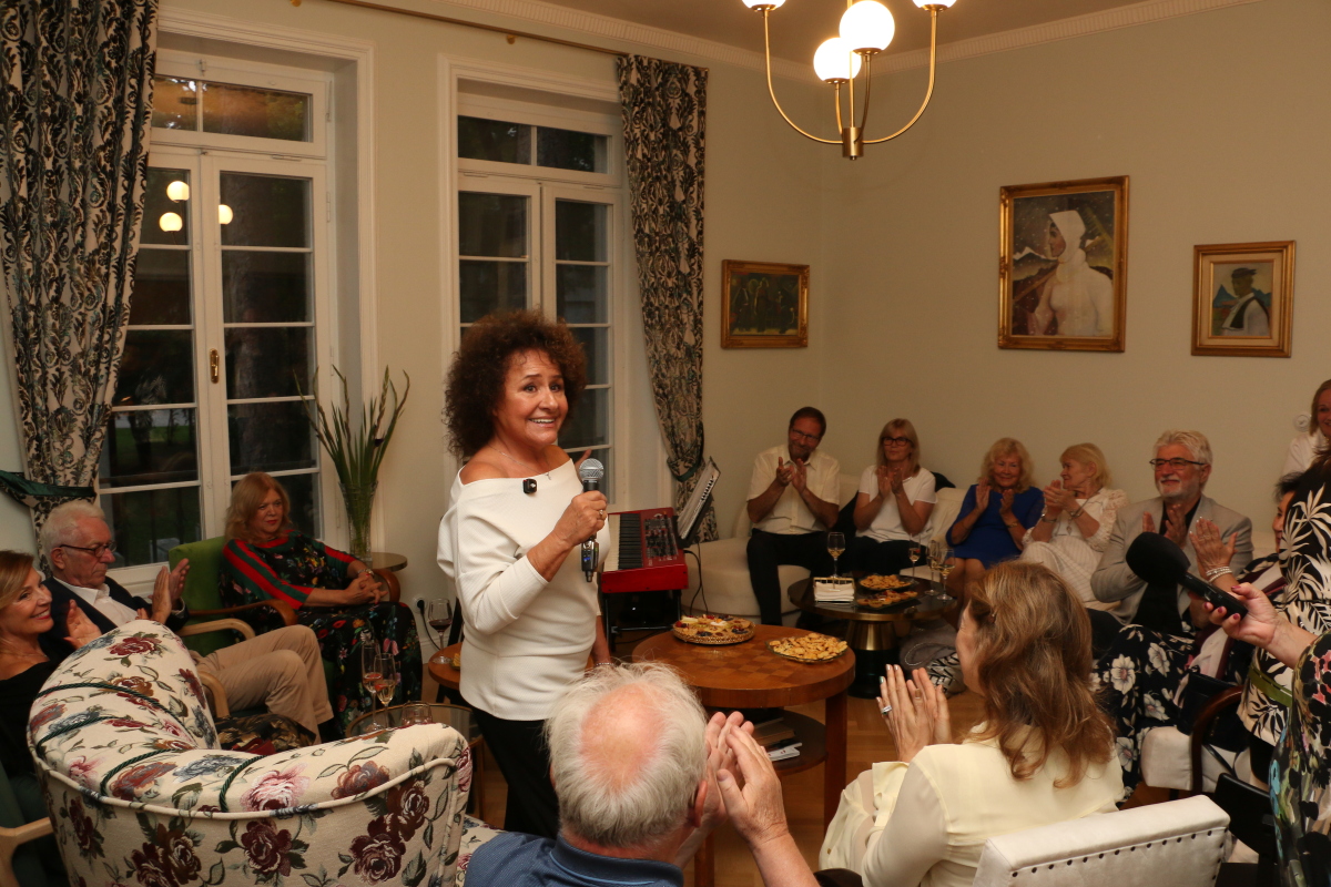Jitka Zelenková, Piešťany, Annavila