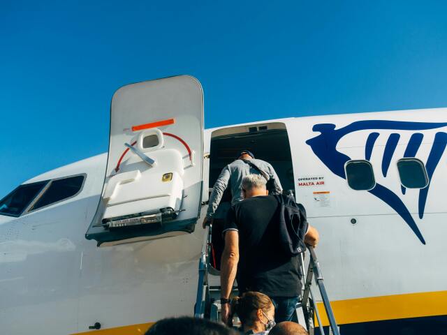 letisko, lietadlo, dovolenka, cestovanie, Ryanair