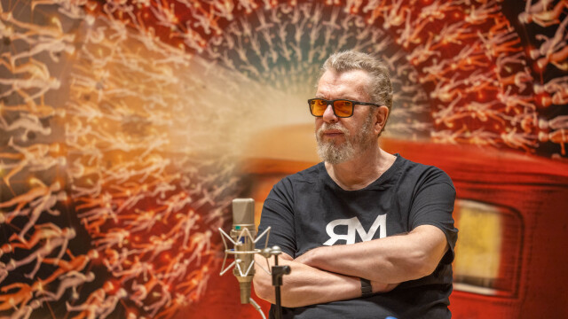 Richard  Müller vydáva nový album Slovenská strela, ktorým sa vracia k Banketu.