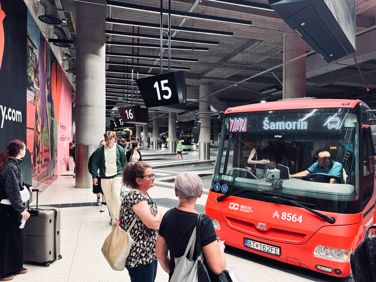 autobusova stanica nivy