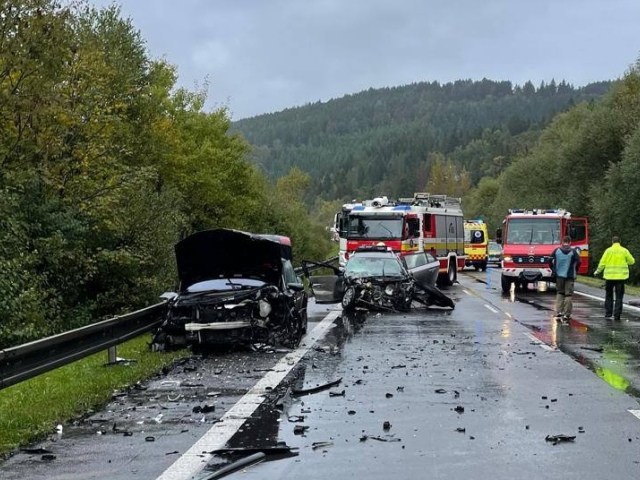 Nehoda na Kysuciach, traja zranení