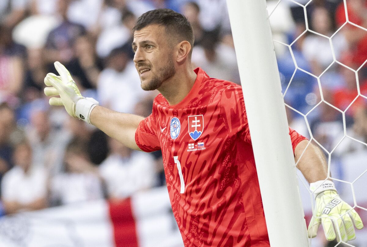01. Martin Dúbravka