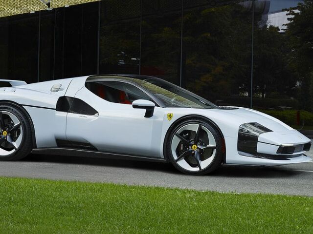 Ferrari SC40 - 2025