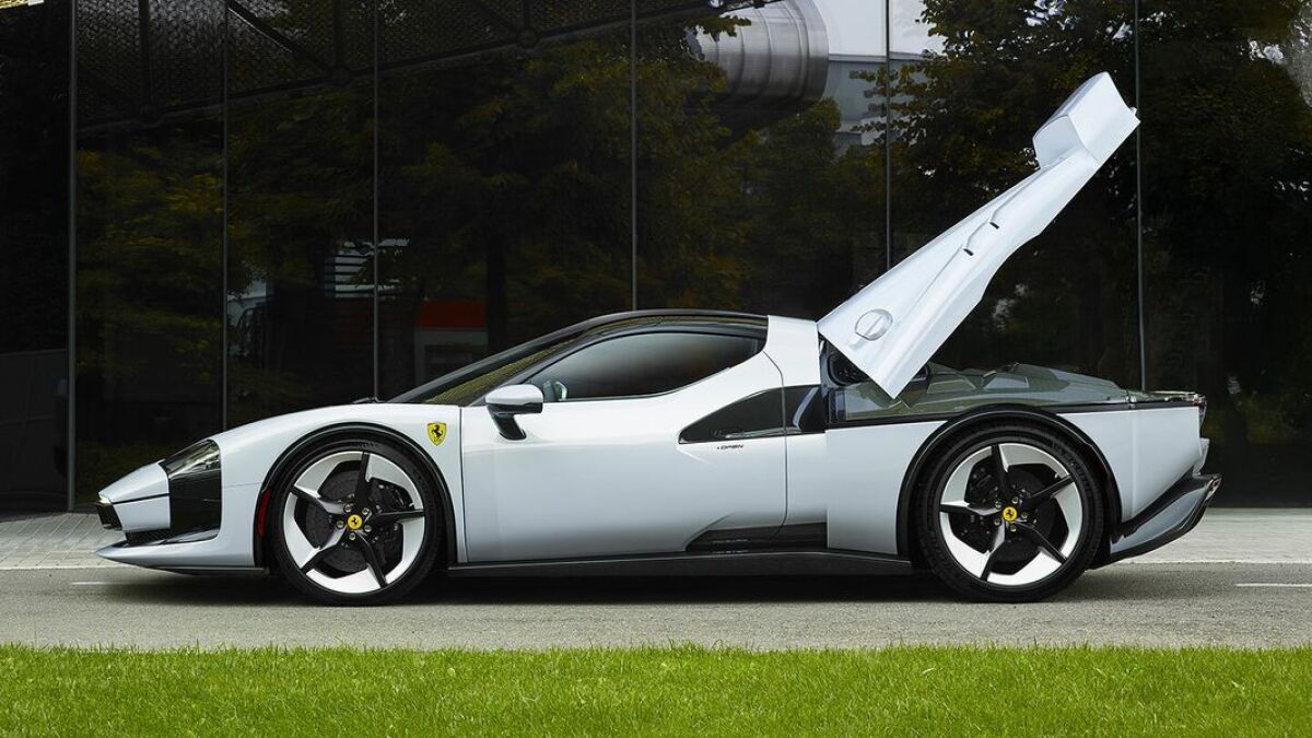 Ferrari SC40 - 2025