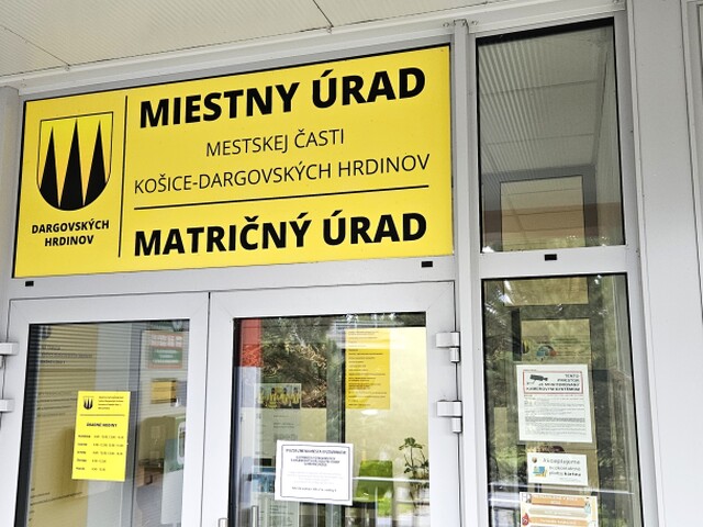 Podľa návrhu poslancov NR SR Šimka a Sitkára by sa košické mestské časti Dargovských hrdinov a Košická Nová Ves mali spojiť. Foto Boris Macko