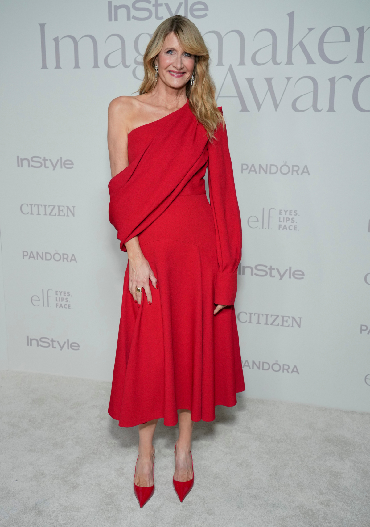 Herečka Laura Dern prišla v šatách Emilia Wickstead.