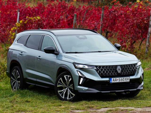 Renault Espace E-Tech Hybrid 200 - test 2025