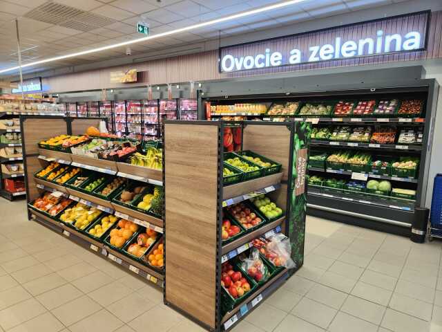 TESCO EXPRES KOMARNICKA BRATISLAVA