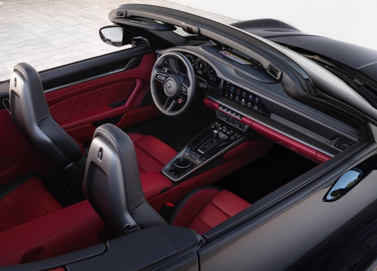 Porsche 911 Turbo S 2026 14