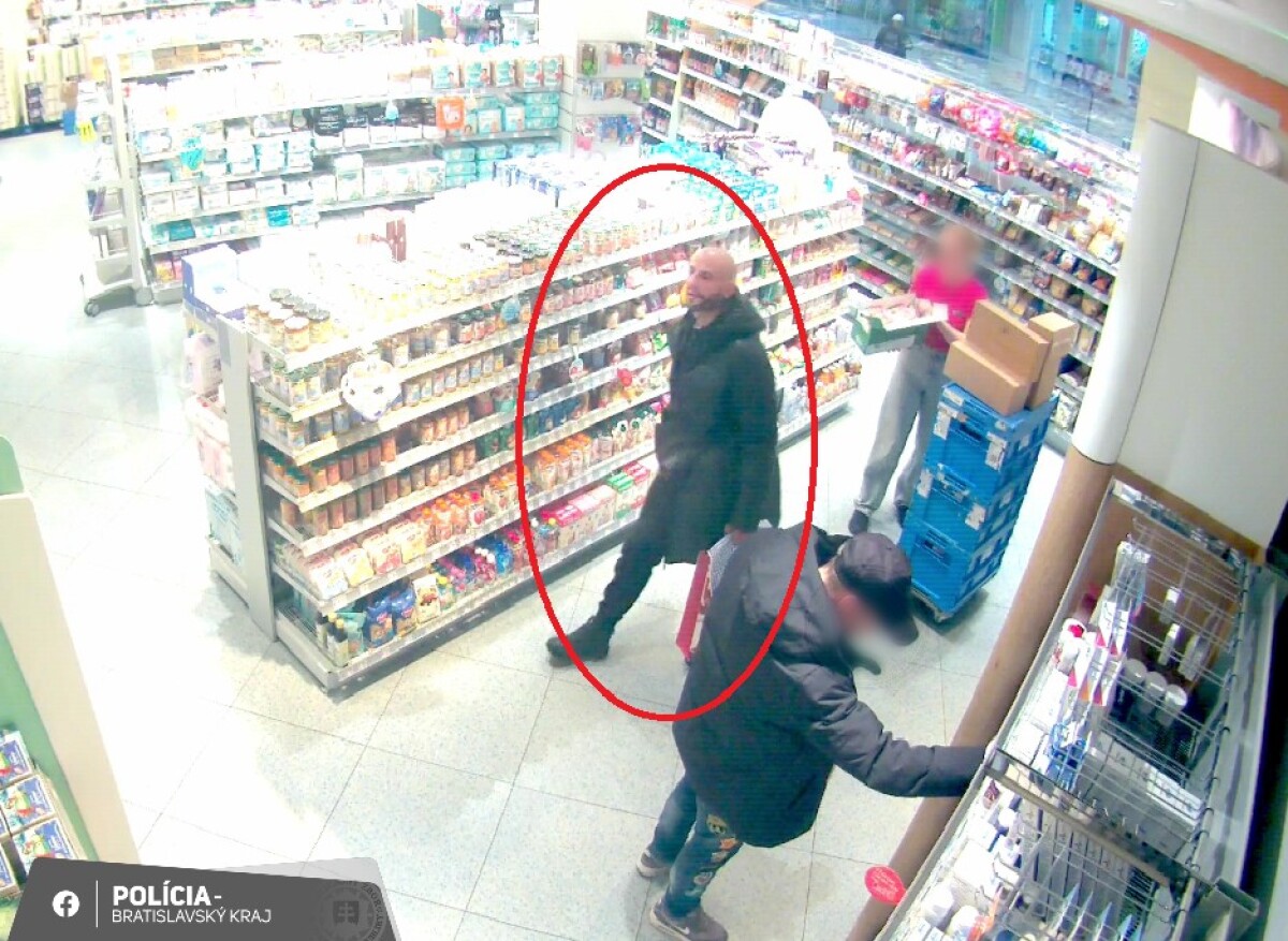 zlodeji z drogérie, polícia pátra