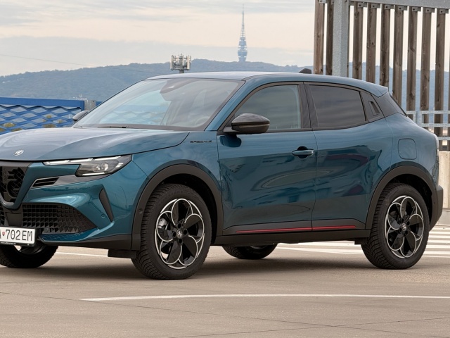 Alfa Romeo Junior (2025)