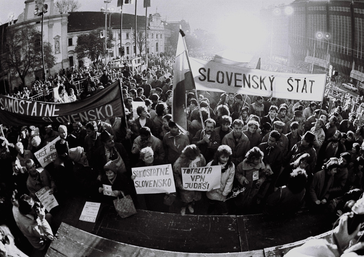 17. NOVEMBER 1989: Archívne snímky