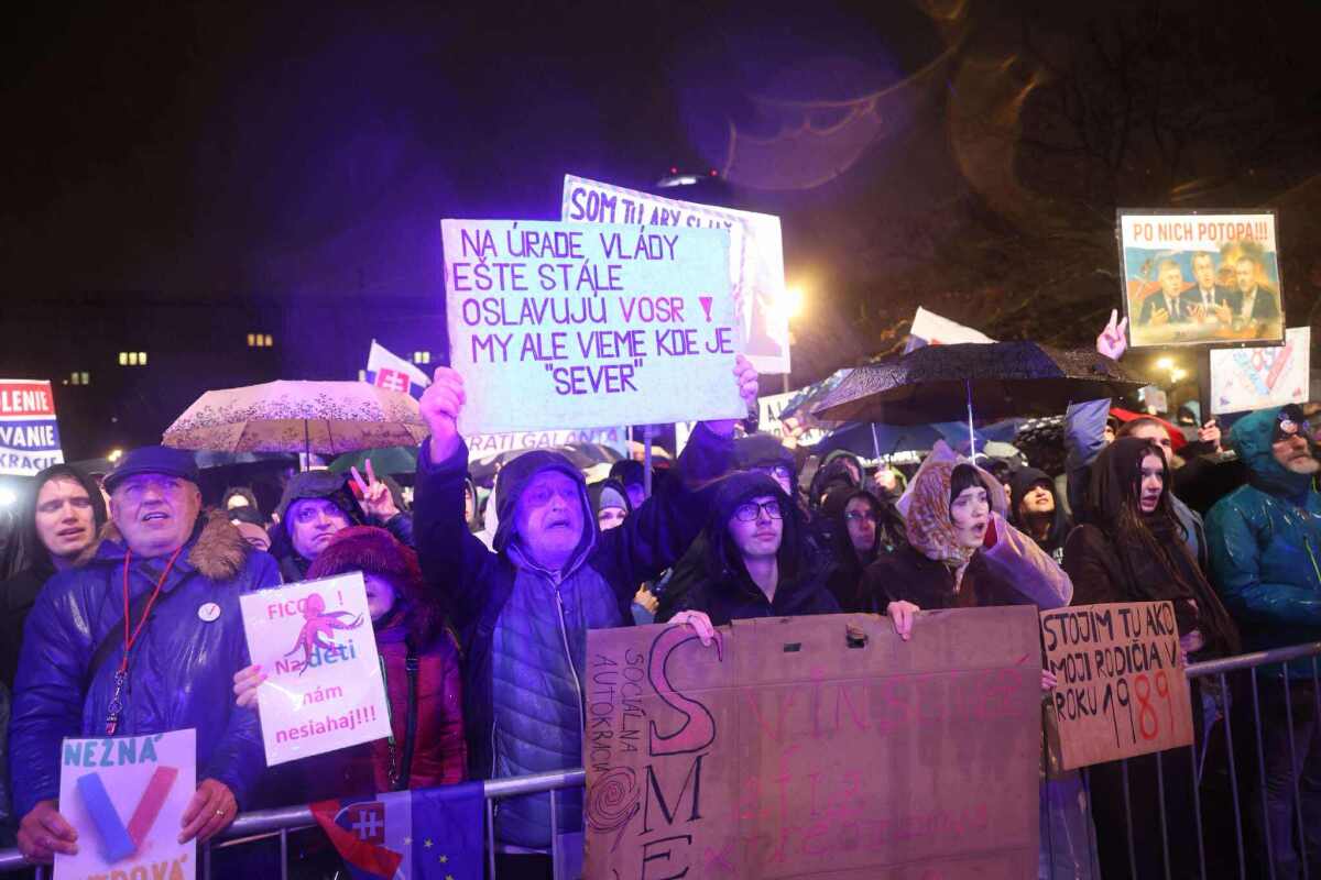 protest zhromaždenie BA