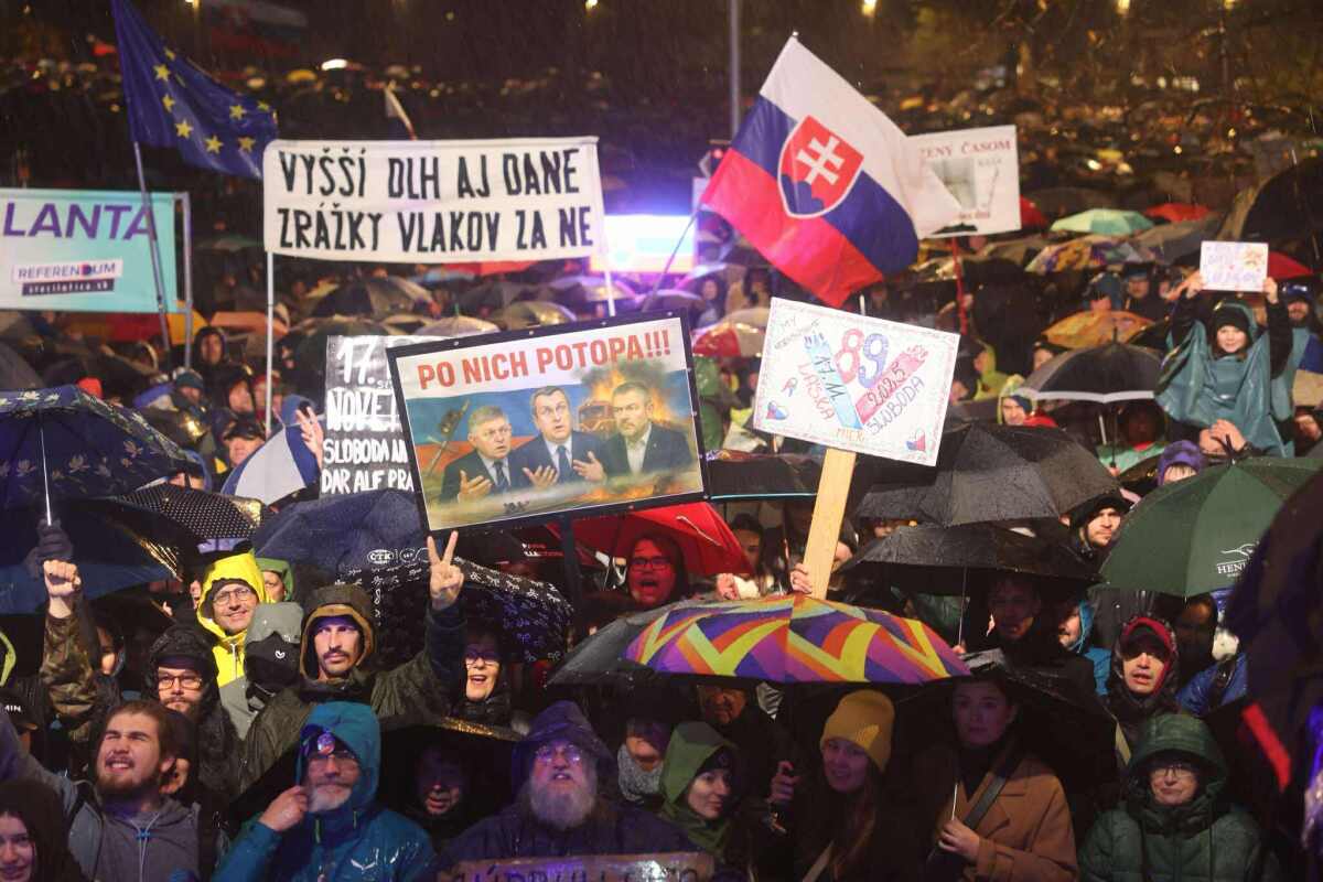 zhromaždenie, bratislava, protest