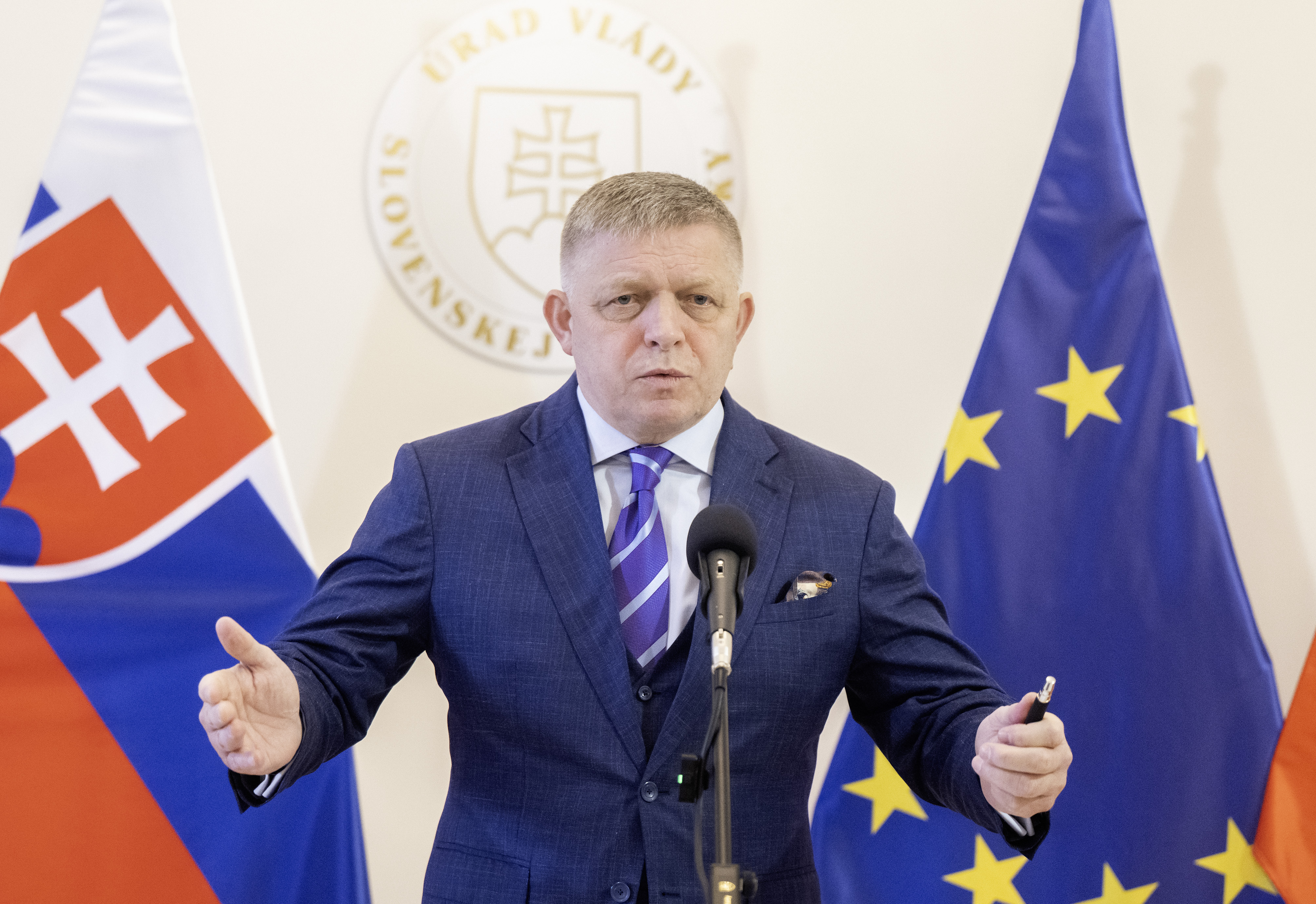 Na snímke premiér SR Robert Fico (Smer-SD) počas tlačovej konferencie po 115. schôdze Vlády SR 19. novembra 2025. FOTO TASR - Martin Baumann