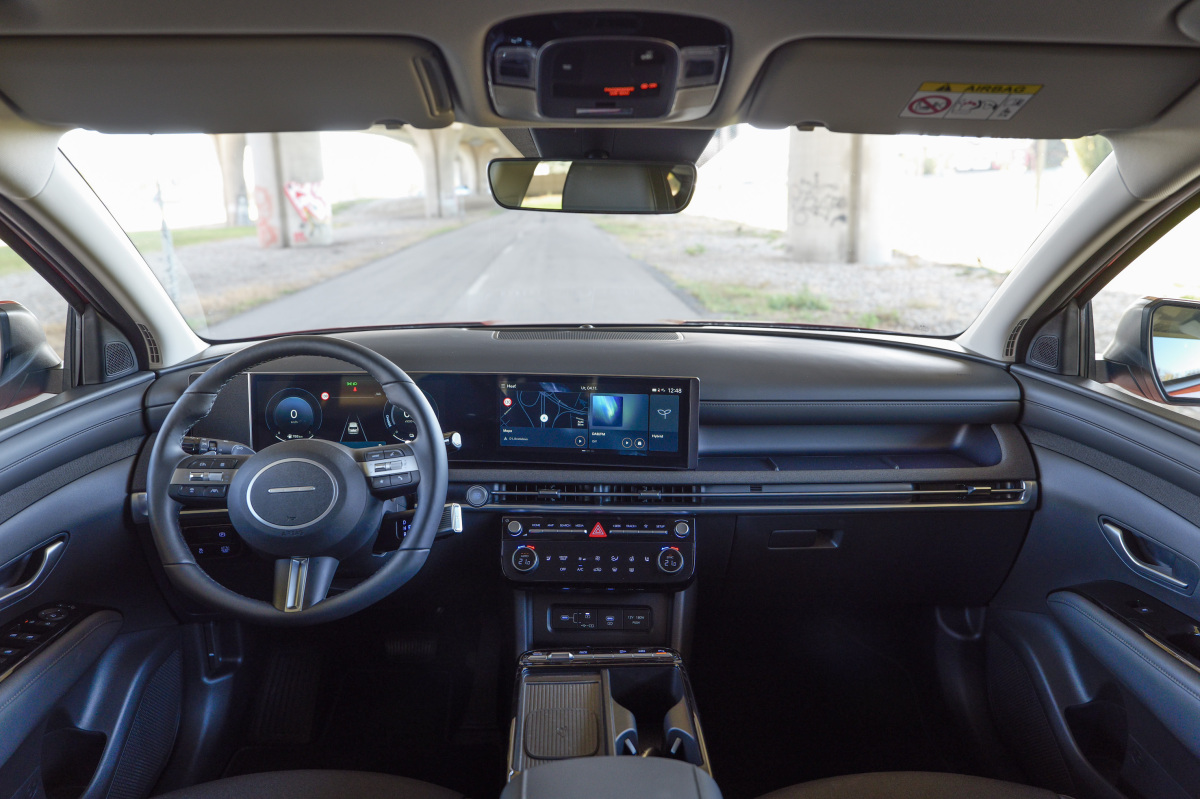 Hyundai Tucson 1,6 T-GDI HEV - test 2025