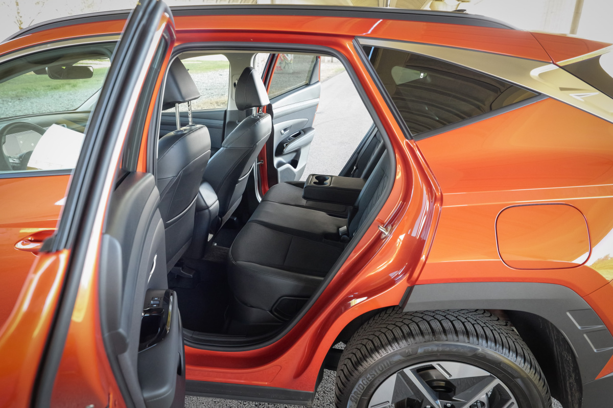 Hyundai Tucson 1,6 T-GDI HEV - test 2025