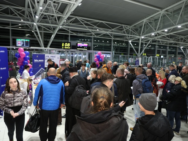 DOPRAVA: Prvá letecká linka Bratislava - Košice