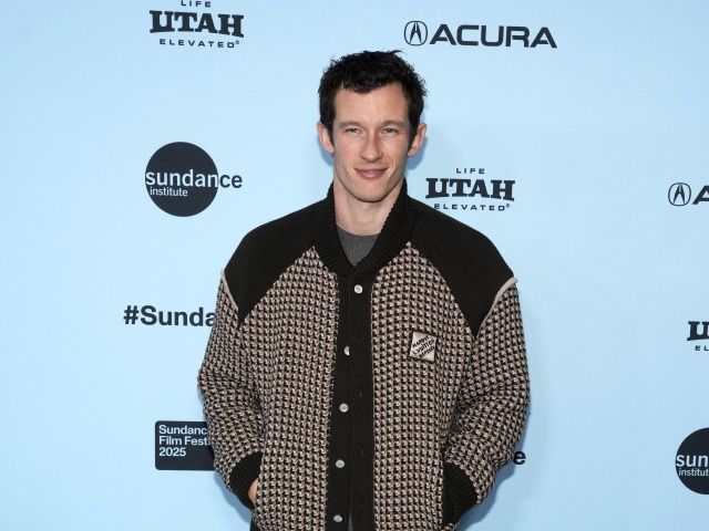 Callum Turner 