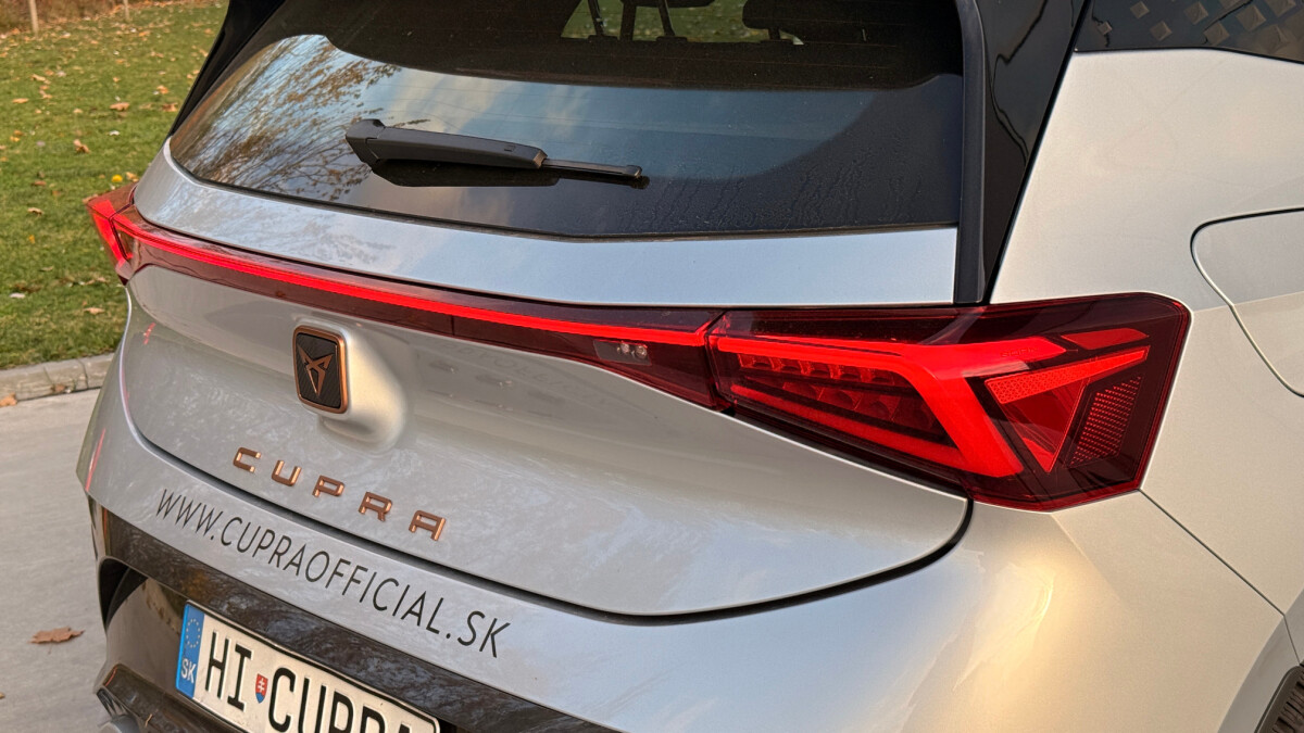 Cupra Born eBoost (2025)
