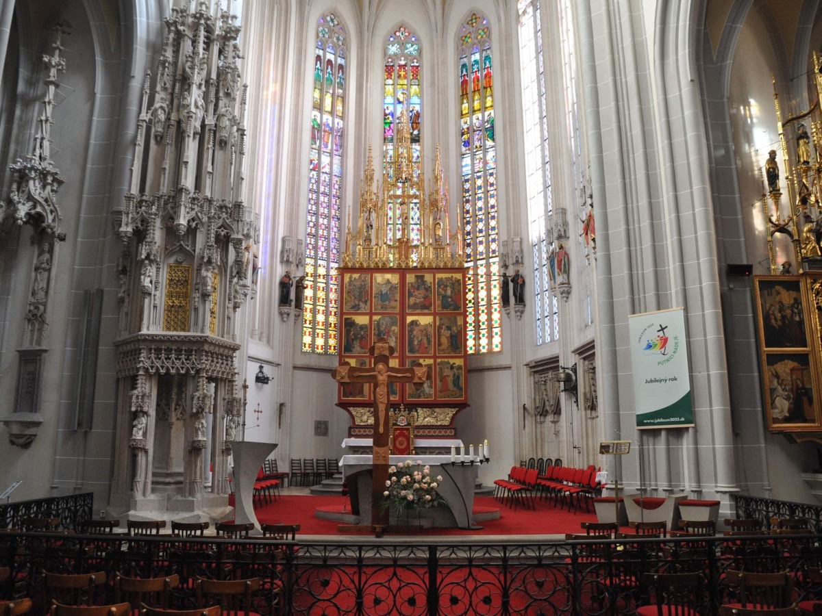 Zatvoremy oltar Dom sv. Alzbety  23 