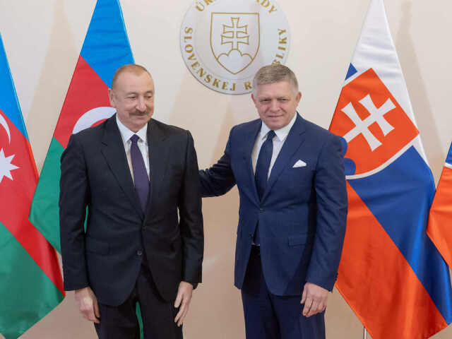 Fico, Alijev