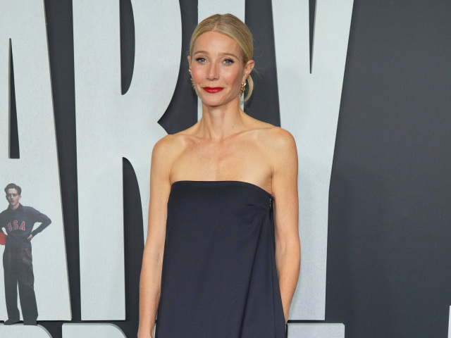 Herečka Gwyneth Paltrow prišla v kreácii z vlastnej značky Gwyn. 
