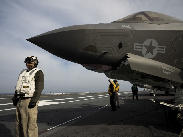 F-35 / Jet /