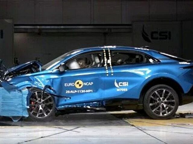 Drahý elektrický crossover Alpine A390 získal len štari hviezdičky. Jeho bezpečnosť je podobná podstatne lacnejšej a menšej Toyote Yaris.