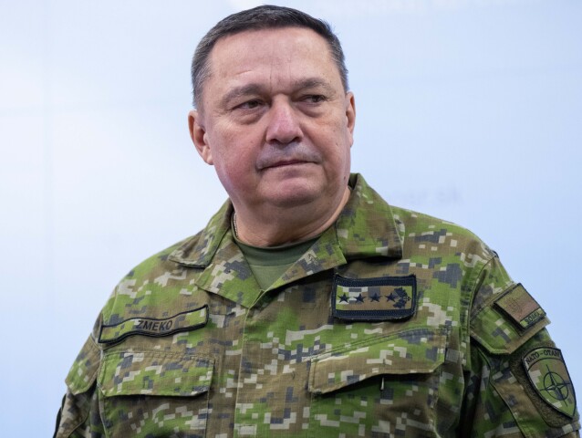 SR MO OS Kaliňák výstroj výzbroj uniformy vojak, slovenský