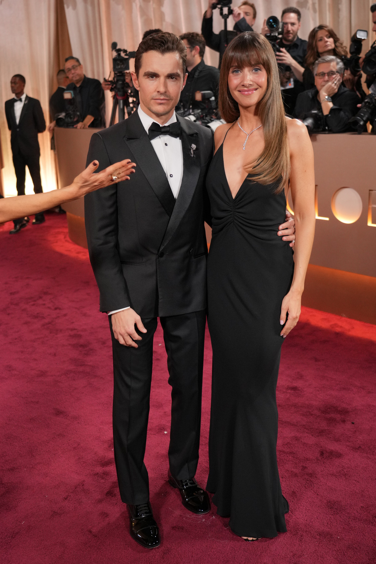 Herec Dave Franco a jeho manželka Alison Brie prišli spoločne. 