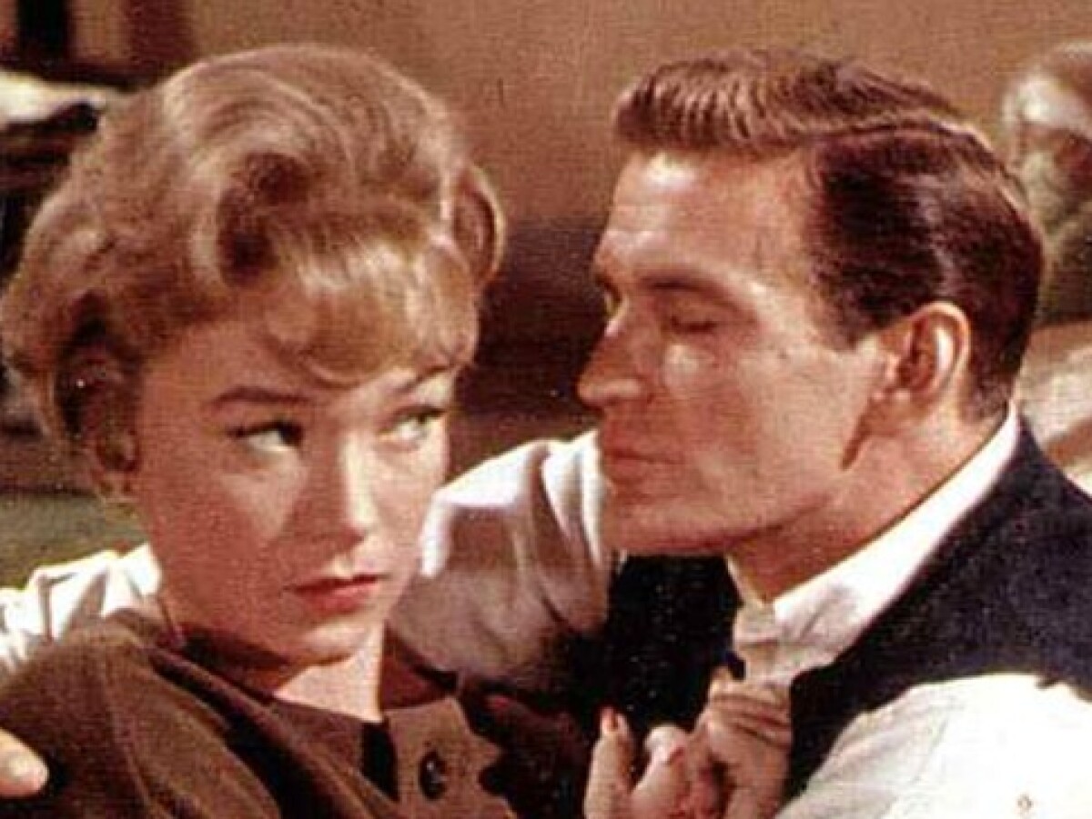 Rod Taylor, Shirley MacLaine