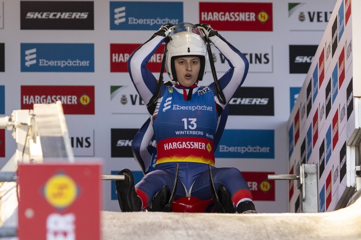 25. Viktória Praxová