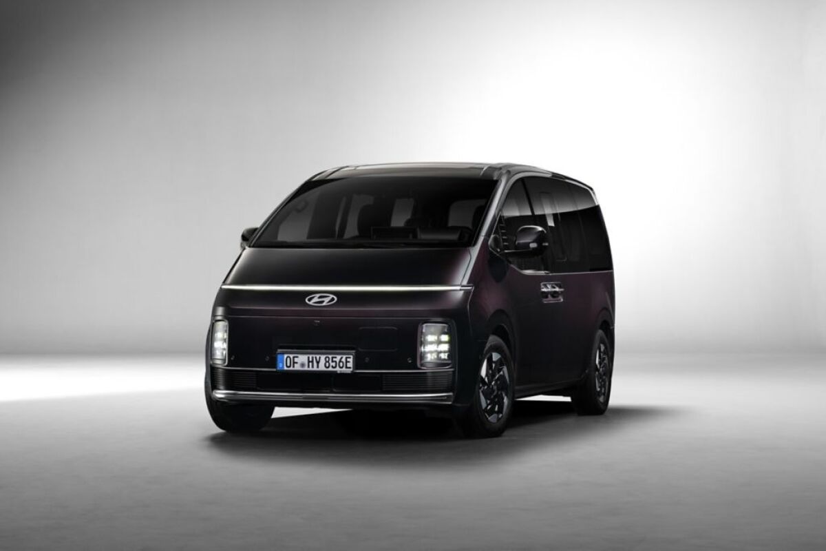 hyundai-staria-electric-0126-key-visual-01 wid 1024 bfc off