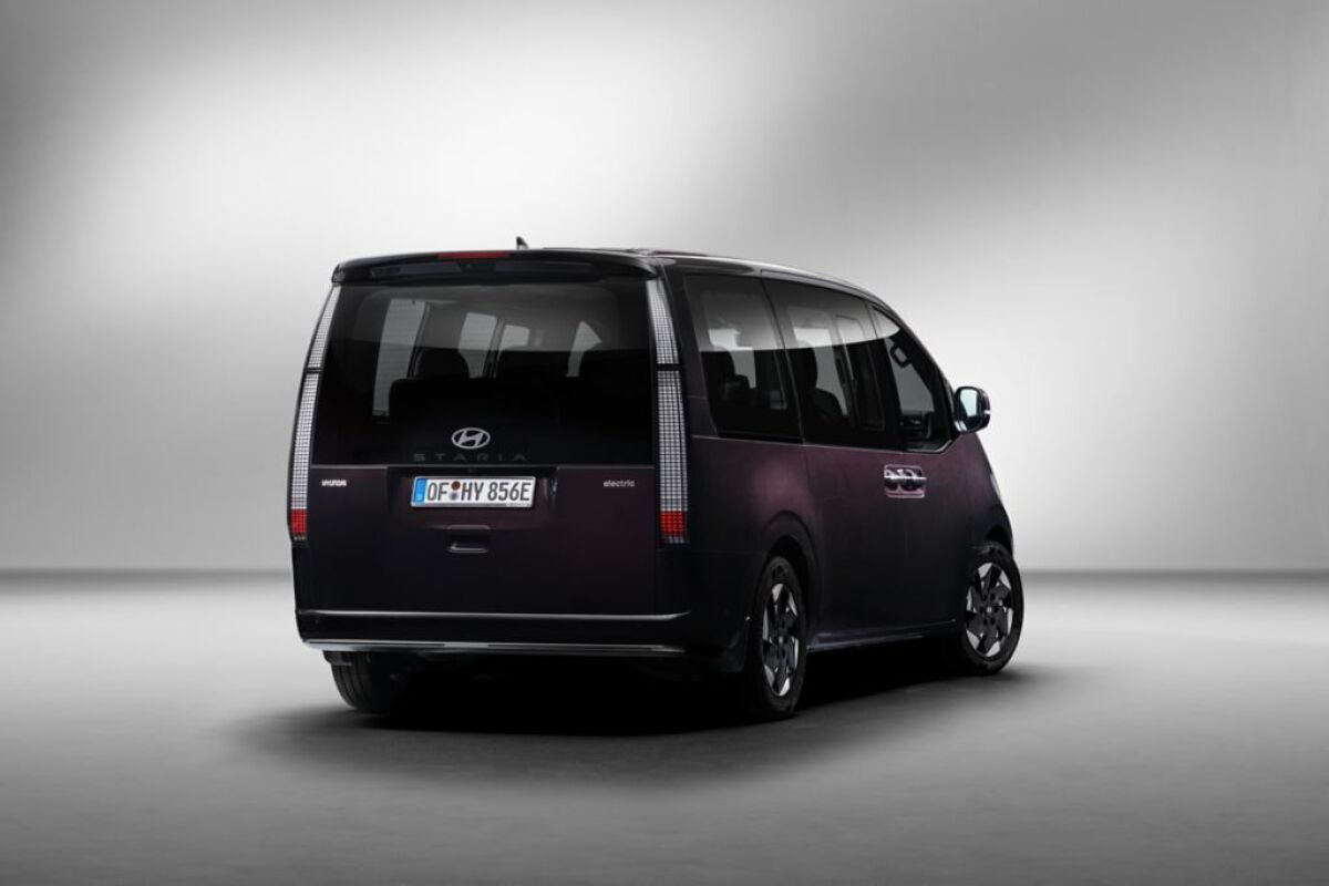 hyundai-staria-electric-0126-key-visual-02 wid 1024 bfc off