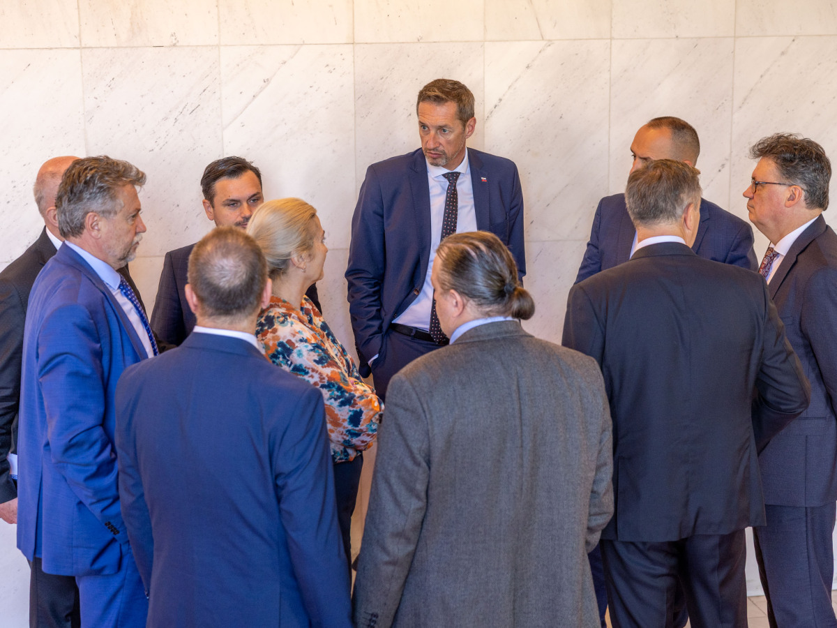 parlament, zákon neziskové organizácie, KDH