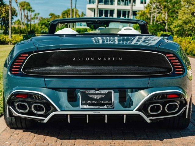 Aston Martin Vanquish Volante Wave Edition 1