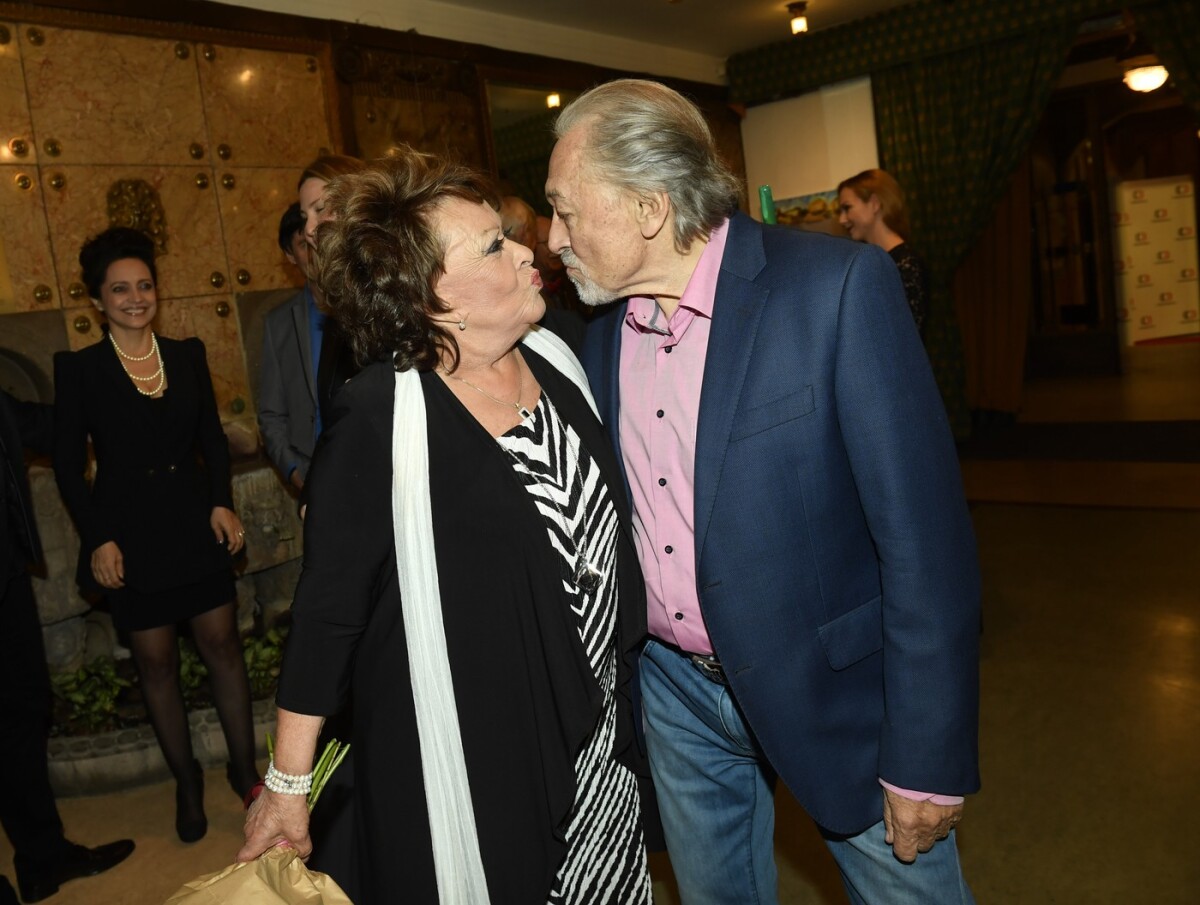 Herečka Jiřina Bohdalová a spevák Karel Gott v roku 2019.