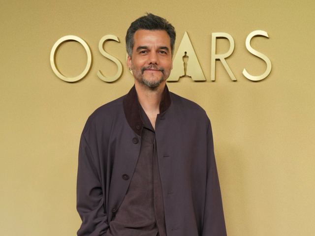 Herec Wagner Moura v značke Zegna. 