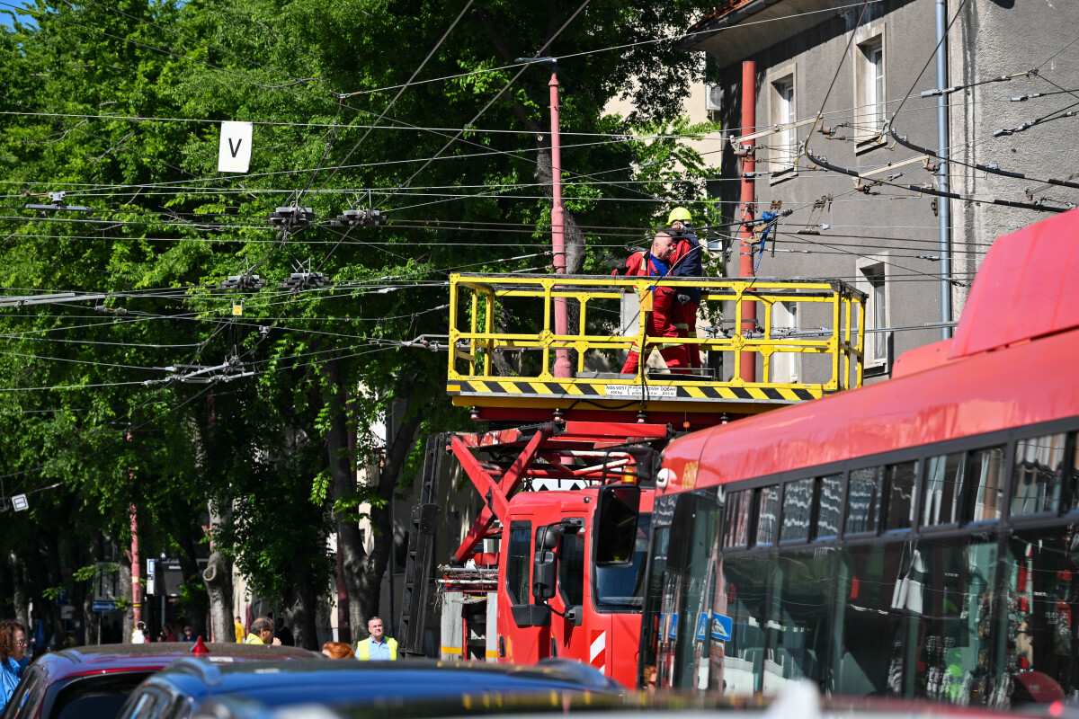 SR Bratislava MHD Doprava Vedenie Porucha Trolejbusy BAX